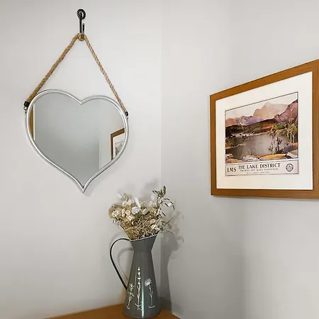 Pippa's - Uk42332 * Little Blencow